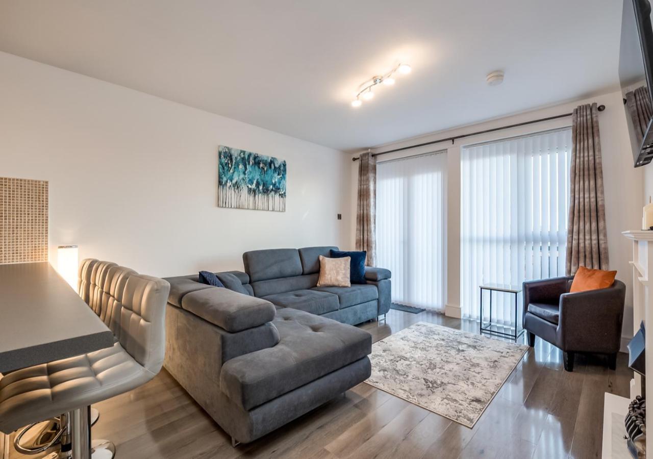 Comfort 2 Bed And Balcony Apartment